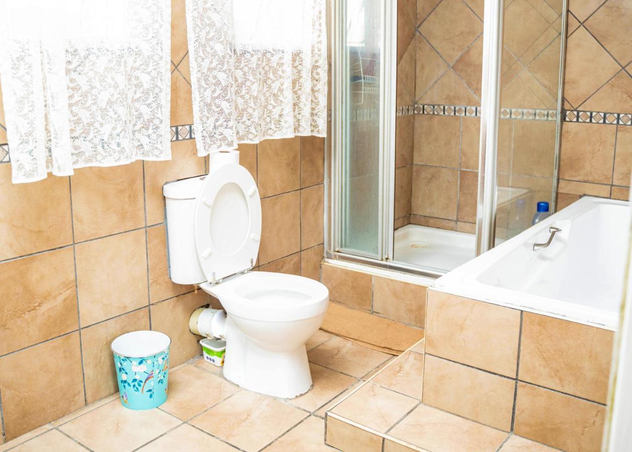 Lancaster Guest House Boksburg Εξωτερικό φωτογραφία