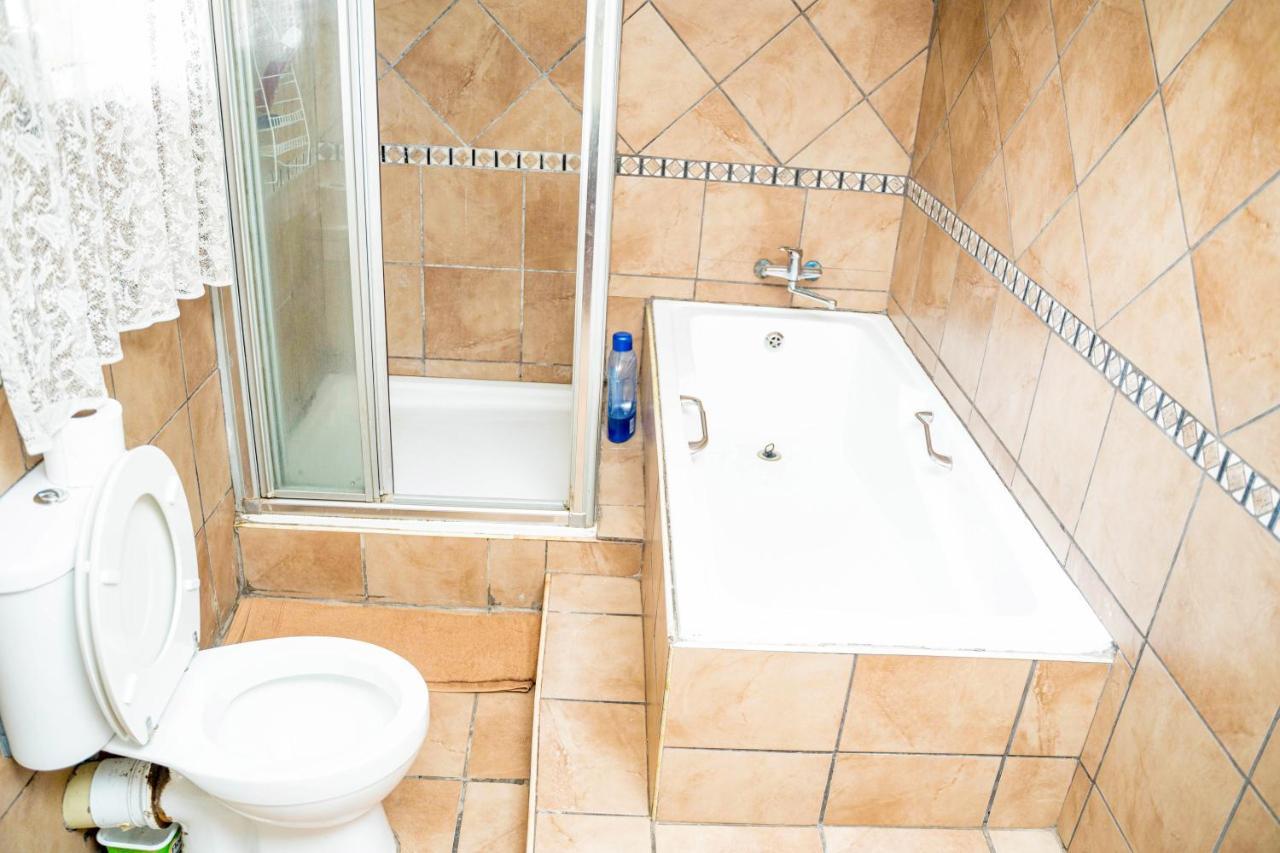 Lancaster Guest House Boksburg Εξωτερικό φωτογραφία