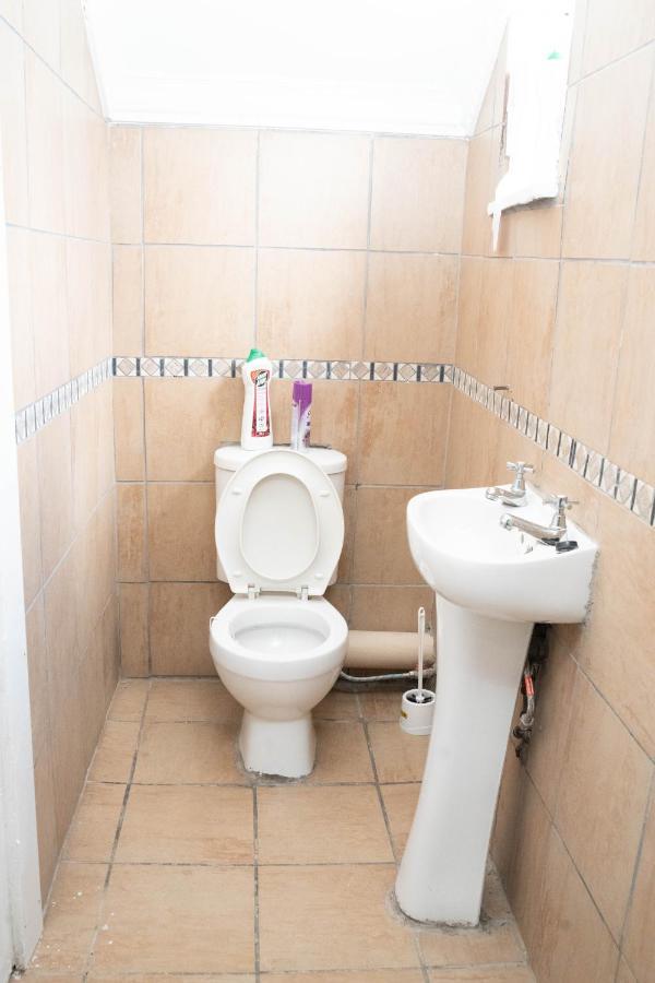 Lancaster Guest House Boksburg Εξωτερικό φωτογραφία